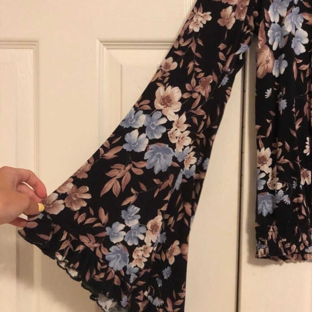 American Eagle Outfitters Top